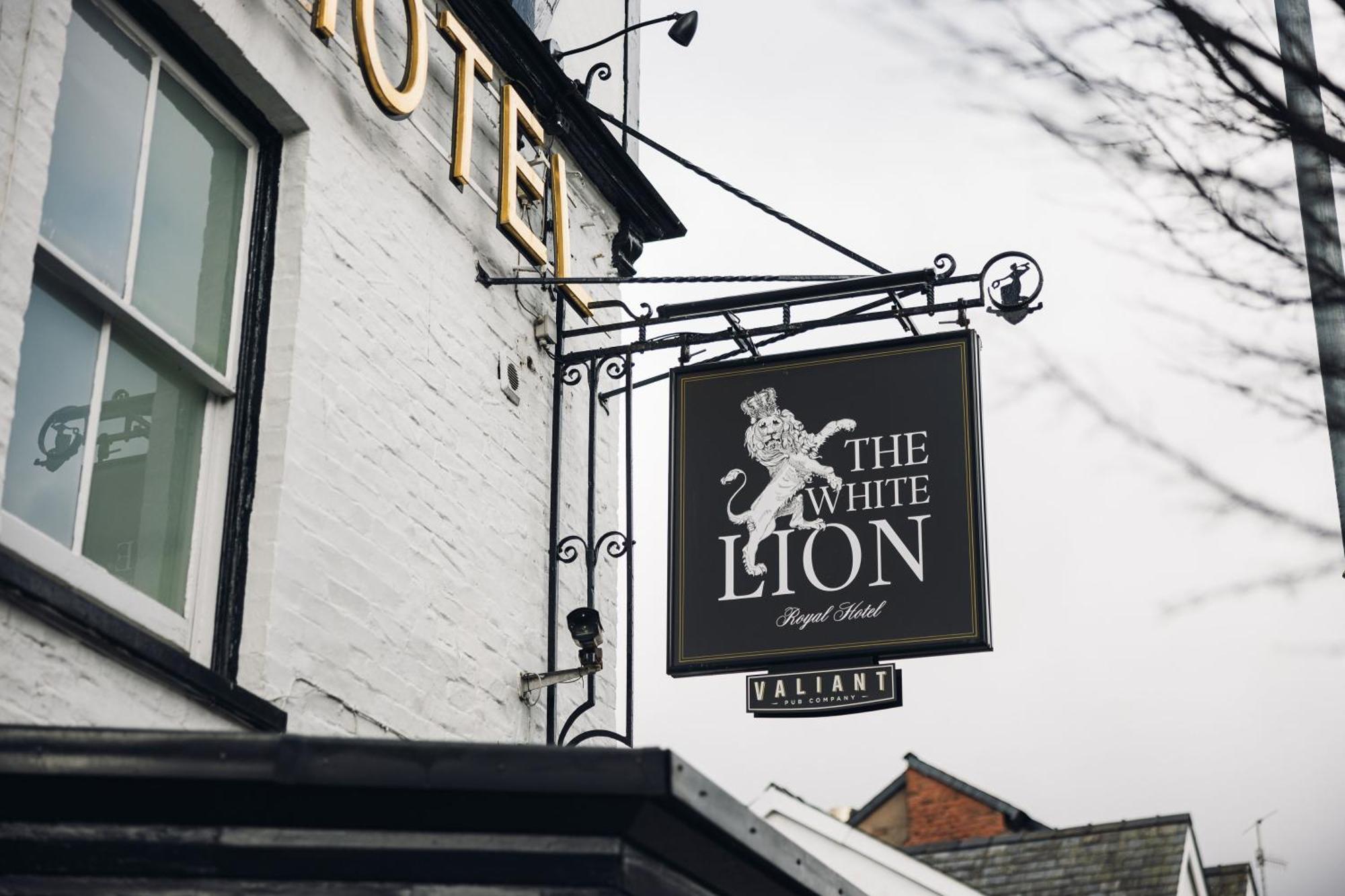 White Lion Royal Hotel Bala Exteriér fotografie